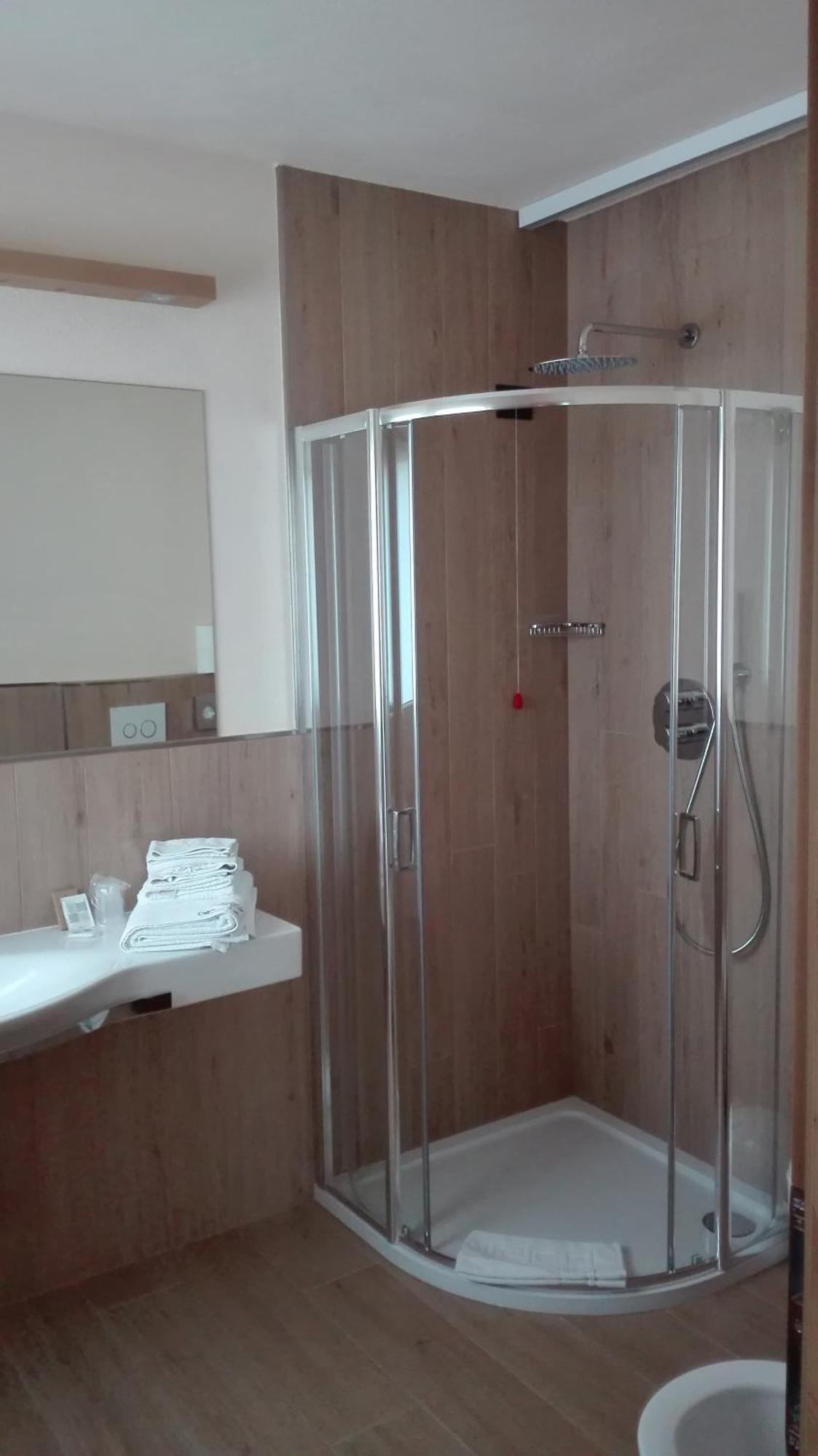 Hotel Silvestri Λιβίνιο Δωμάτιο φωτογραφία